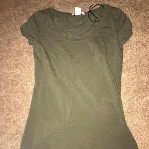 Army green fitted T